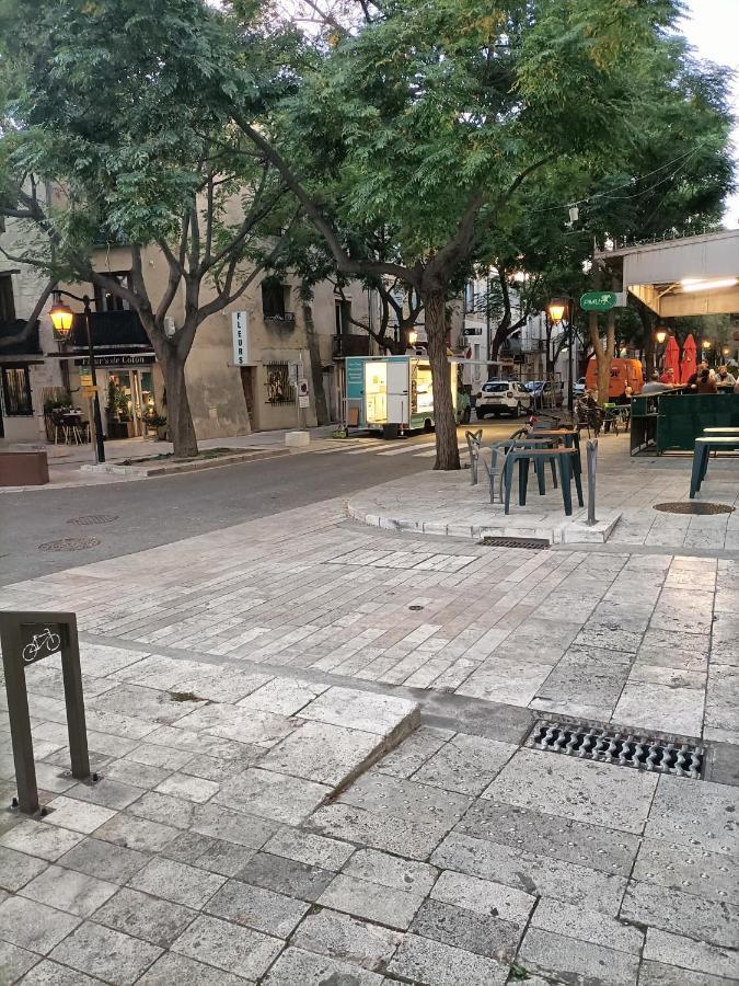 Vila A Deux Pas D'Avignon Aramon Exteriér fotografie